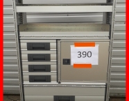 Nr.390<br />
Półka uniwersalna metalowa BOTT.<br />
<br />
Wymiary:<br />
Dł - 104 cm<br />...